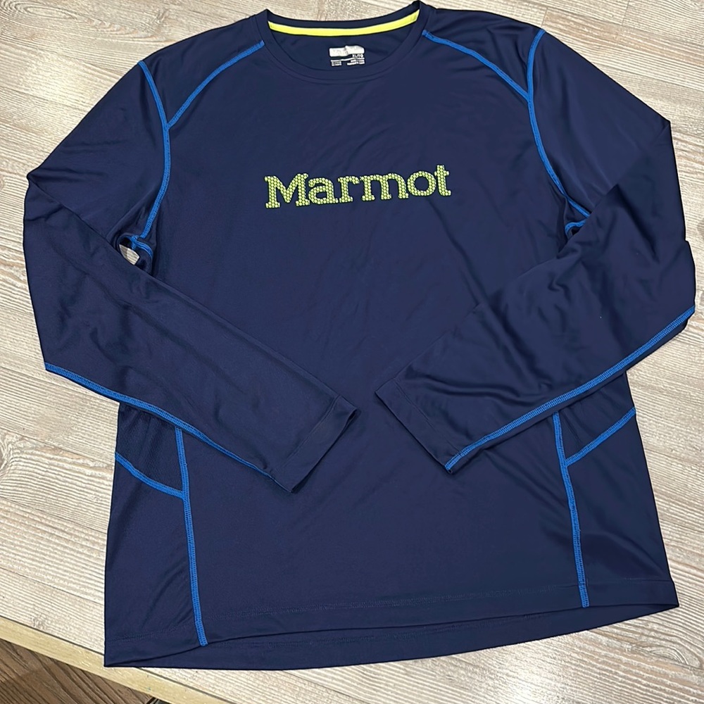Marmot long sleeved sun shirt Size XL